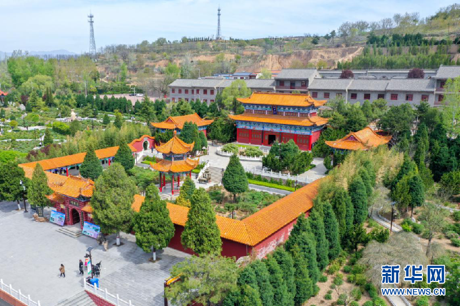 古县牡丹园位于山西省临汾市古县牡丹文化旅游景区,园内共栽植多种