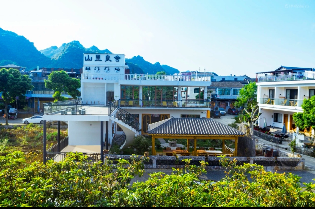 避暑度假到贵州 | 兴义万峰林精品民宿:住风景 赏风景