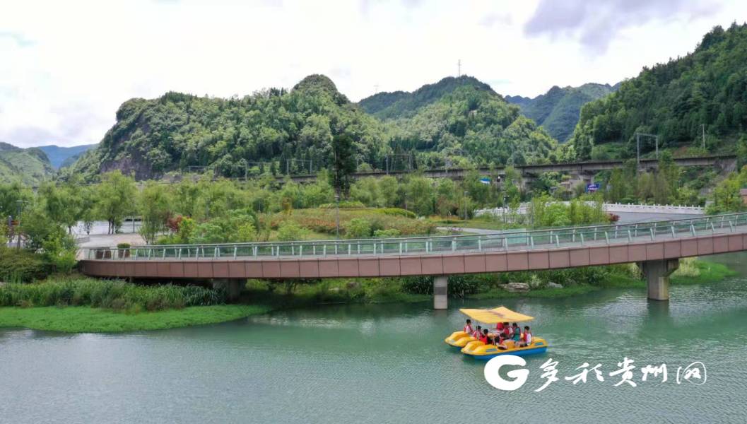 【在生态文明建设上出新绩】贵州织金凤凰生态公园:荒地变美景 人与