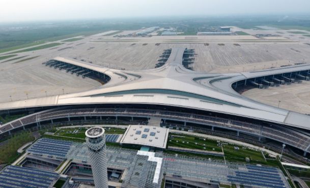 青岛胶东国际机场正式转场运营
