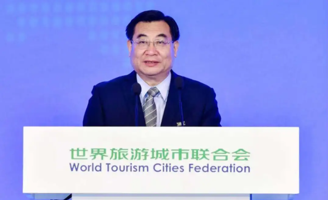 (文化旅游部部长胡和平)